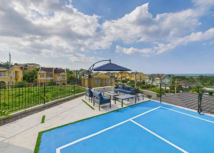 Villa Eco-luxe Ocean View Villa, Gated With Pickleball & Pool For 10 *