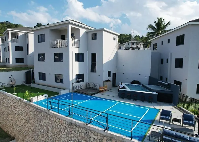 Eco-luxe Ocean View Villa, Gated With Pickleball & Pool For 10 *