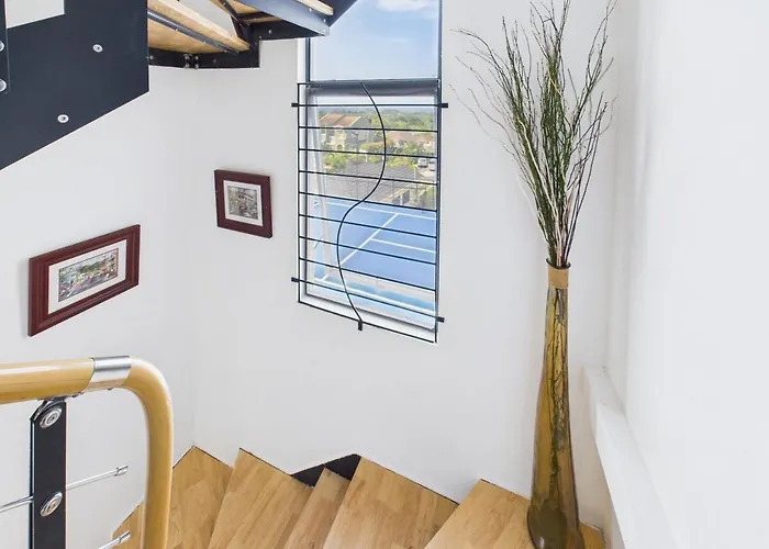 Eco-luxe Ocean View Villa, Gated With Pickleball & Pool For 10 Villa *