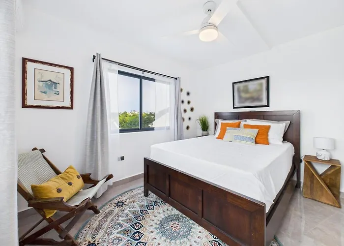 Eco-luxe Ocean View Villa, Gated With Pickleball & Pool For 10 Villa