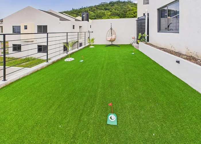 Villa Eco-luxe Ocean View Villa, Gated With Pickleball & Pool For 10 *