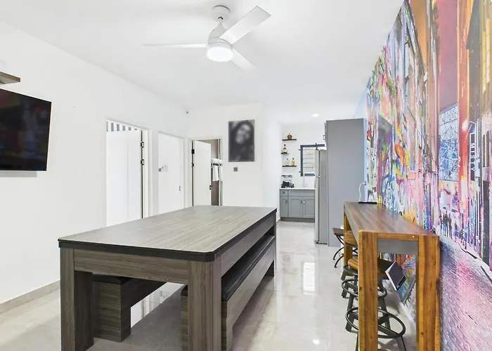 Eco-luxe Ocean View Villa, Gated With Pickleball & Pool For 10 Villa