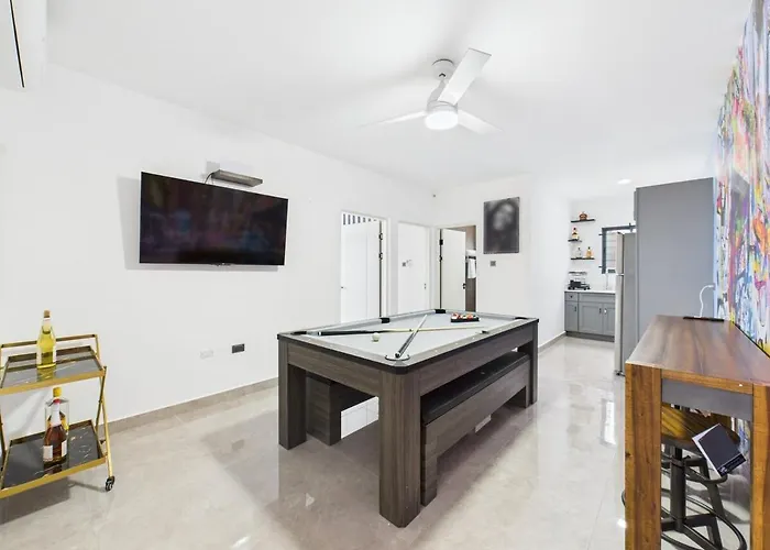 Villa Eco-luxe Ocean View Villa, Gated With Pickleball & Pool For 10