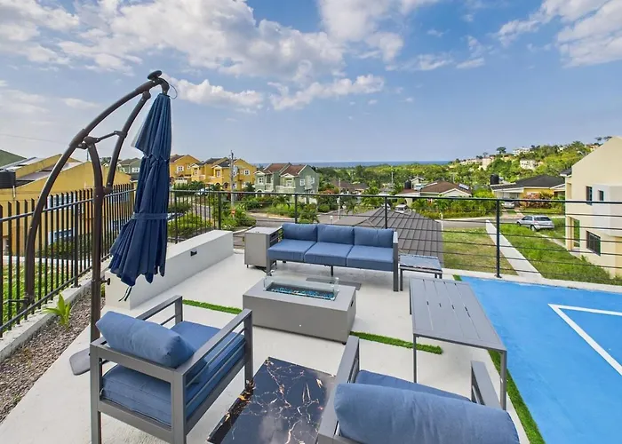 Eco-luxe Ocean View Villa, Gated With Pickleball & Pool For 10 Villa *