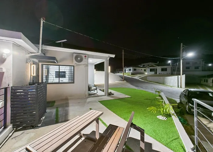 Villa Eco-luxe Ocean View Villa, Gated With Pickleball & Pool For 10